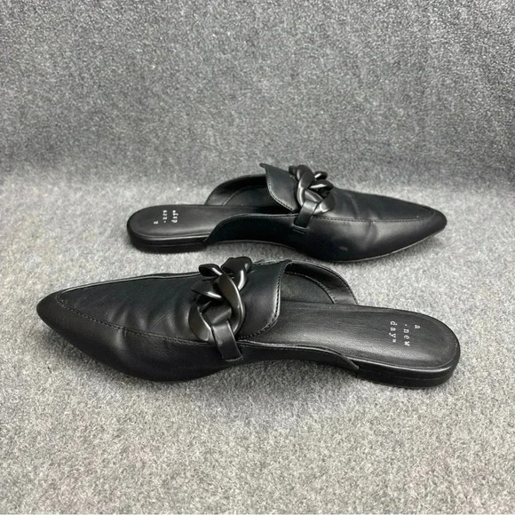 A New Day Women's Amber Slip-On Mule Flats Loafer Black Chain Size 7.5 EUC - Picture 3 of 8